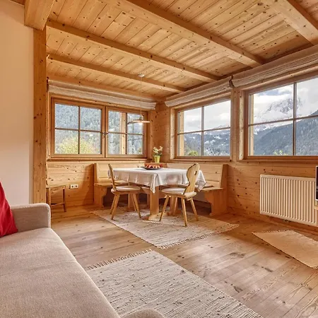 Zyprianhof Apartment *